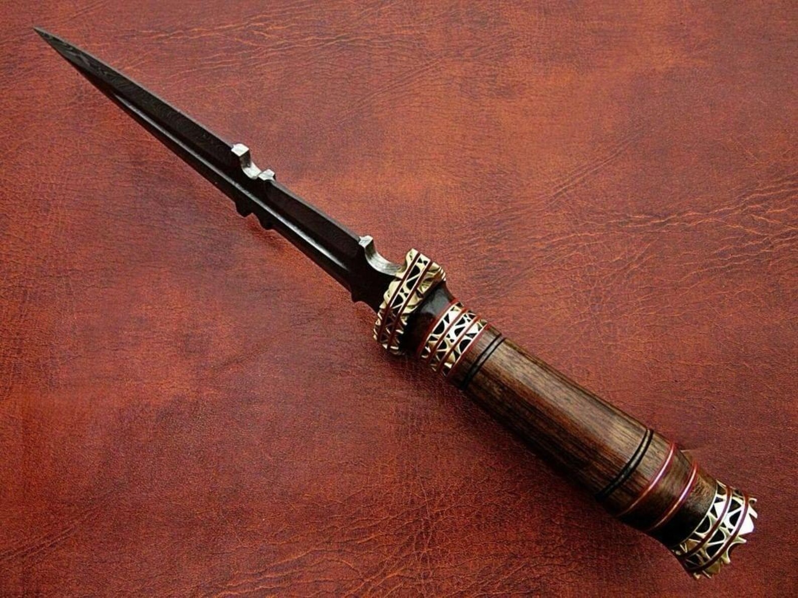 Custom Handmade Damascus Steel Dagger Hunting Knife,Double Edge Dagger Knife With Leather Sheath - Image 4