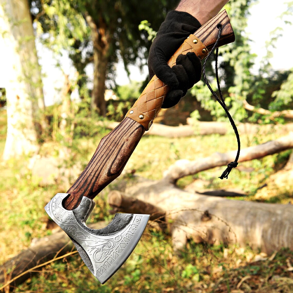 Hand Forged Damascus Steel Viking Axe: Custom Medieval Throwing Axe - Image 4