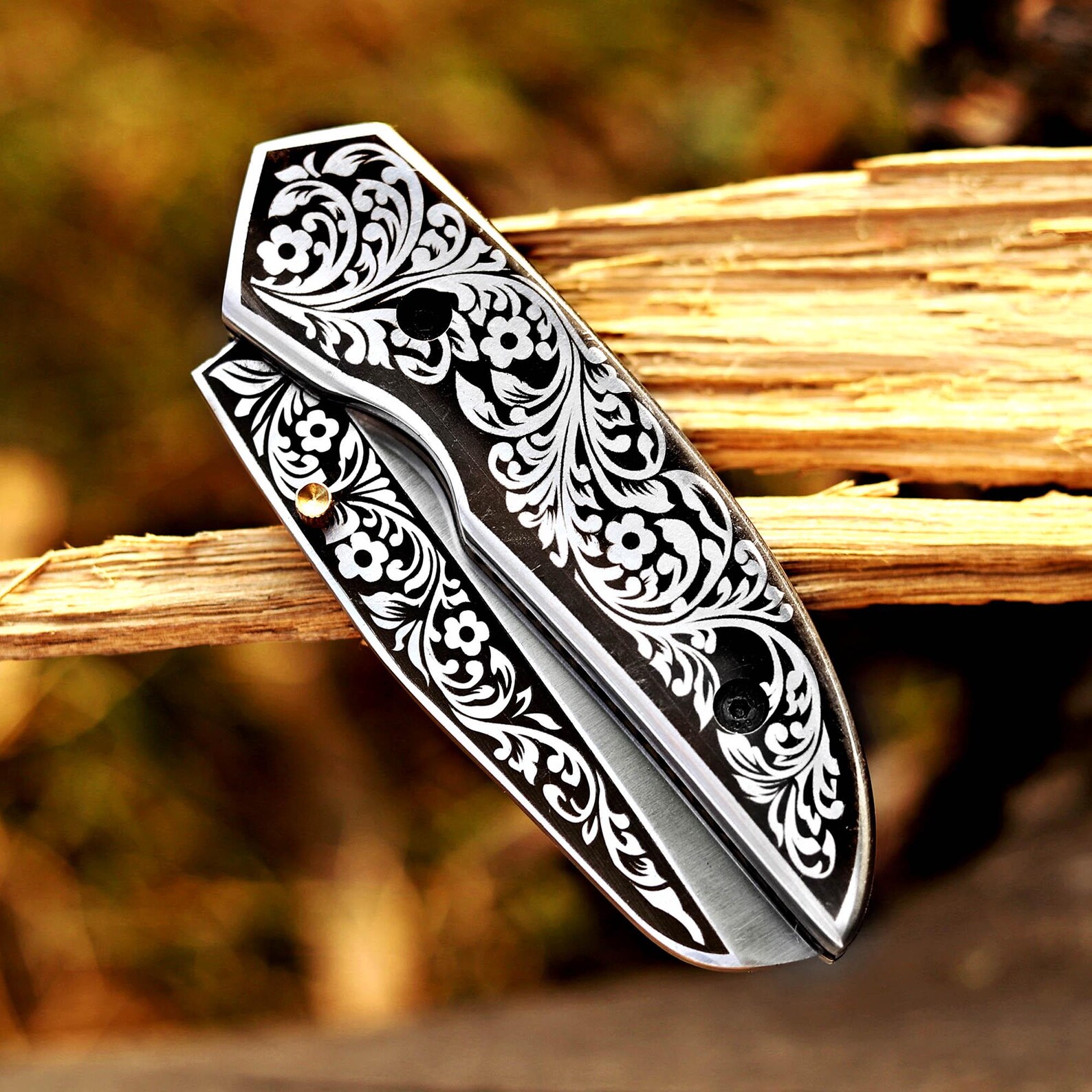 Handcrafted Foldable Knife: Laser-Engraved Floral Pattern, Leather Sheath - Image 3