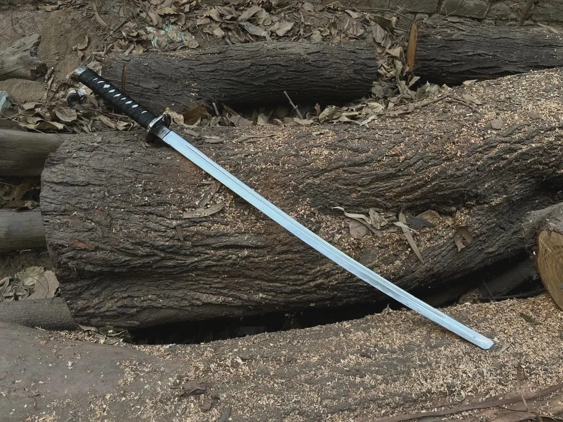 Handmade 40" Japanese Samurai Katana Stainless Steel Collectible Sword with Scabbard - Image 4