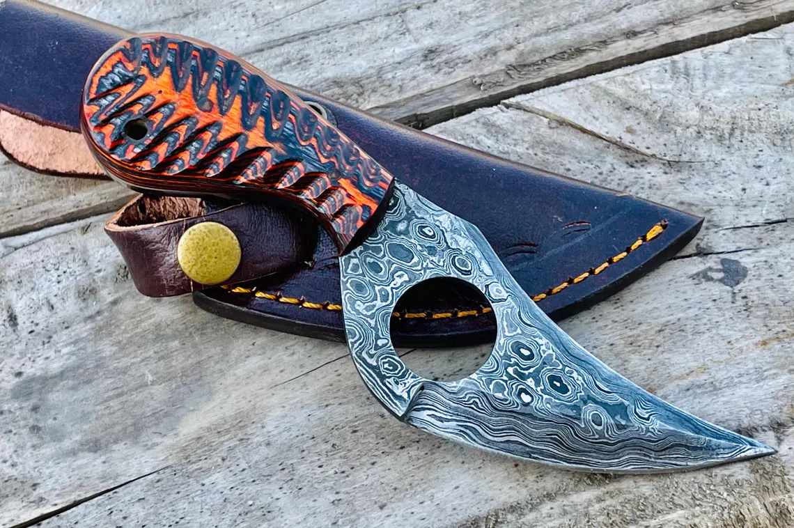 Handmade Damascus Steel Hunting Knife Forged Camping Skinning Knife New Year Gift for Him - Image 5