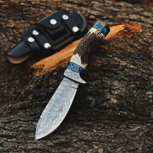 Handmade Damascus Steel Hunting Skinner Knife Crown Stag Handle Fixed Blade with Leather Sheath